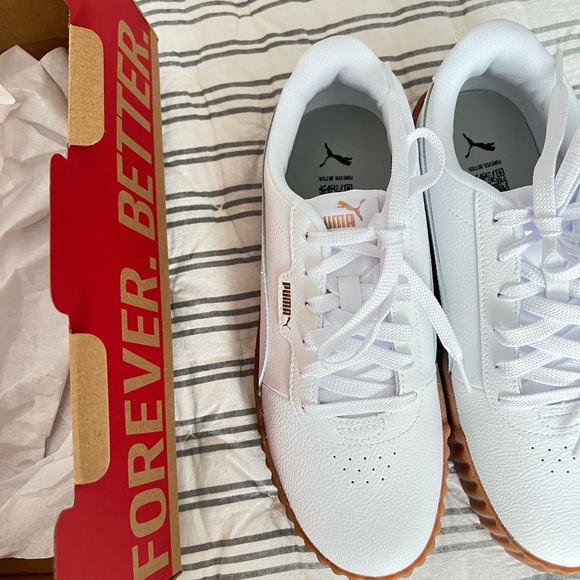 Puma White Sneakers Size 9.5 New Carina 3.0 - Picture 2 of 7